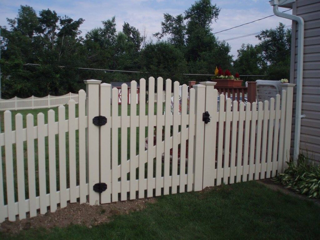 Picket Fence - Fence Style